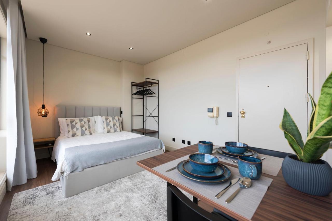 Doispontozero Julio Dinis Apartment Porto Bagian luar foto